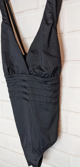 La Blanca black swimsuit island goddess - Picture 7 of 9